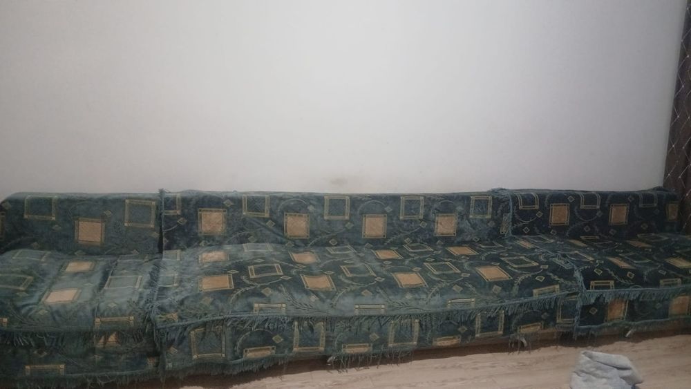 Продам диван срочно!