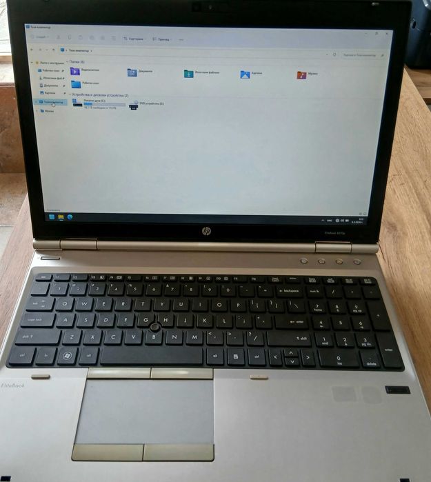 Лаптоп HP 8570p i7 SSD