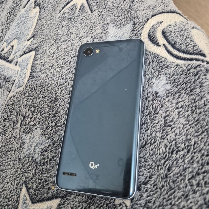 LG Q6 в отличном состоянии