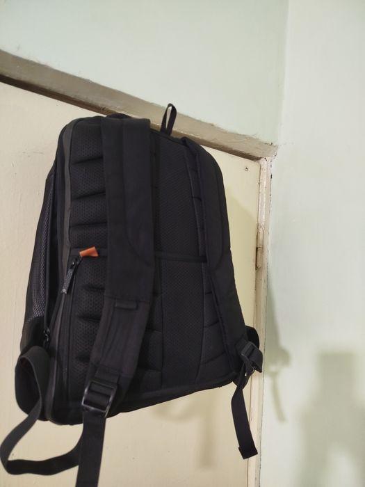 Продам кожаные рюкзаки.