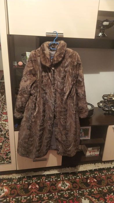 Продаётся норковая шуба