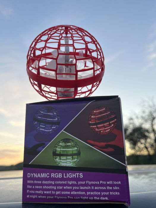 Minge Zburatoare Led Tip Drona Flynova Pro Incarcare cu Usb