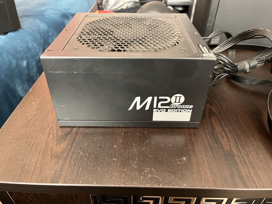 Геймърско захранване Seasonic 620W 80+ Bronze (SS-620GM²)