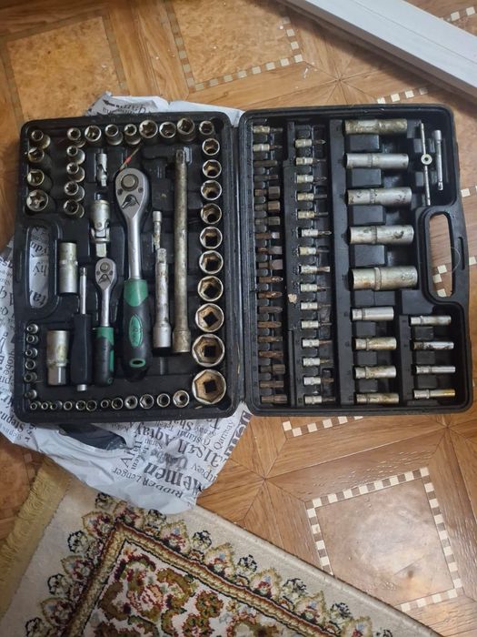 Инструменты для машин