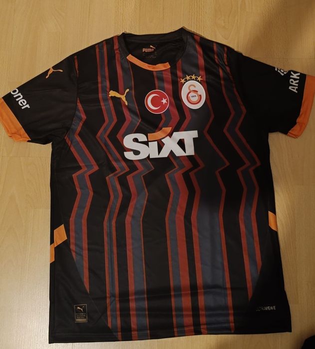 продавам галатасарай тениска