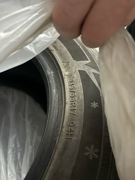 Продам шины 215/55R17