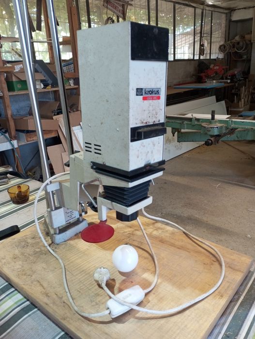 Продавам фотоувеличител krokus