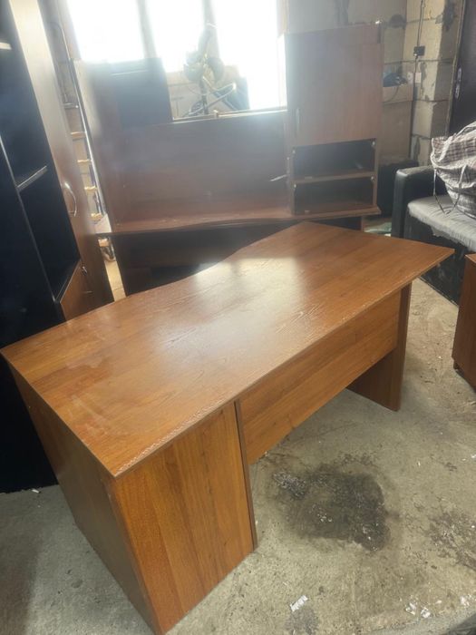 Продам офисные столы