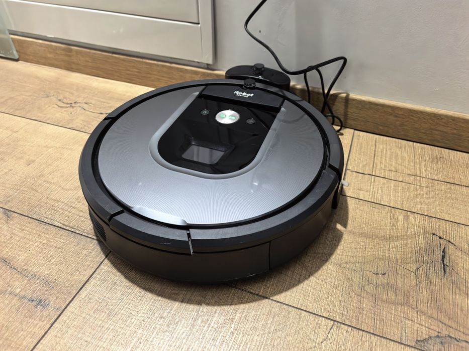 Aspirator iRobot Roomba 960