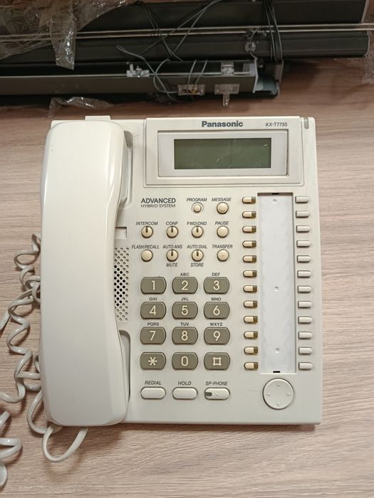 Продам телефон Panasonic KX-T7735