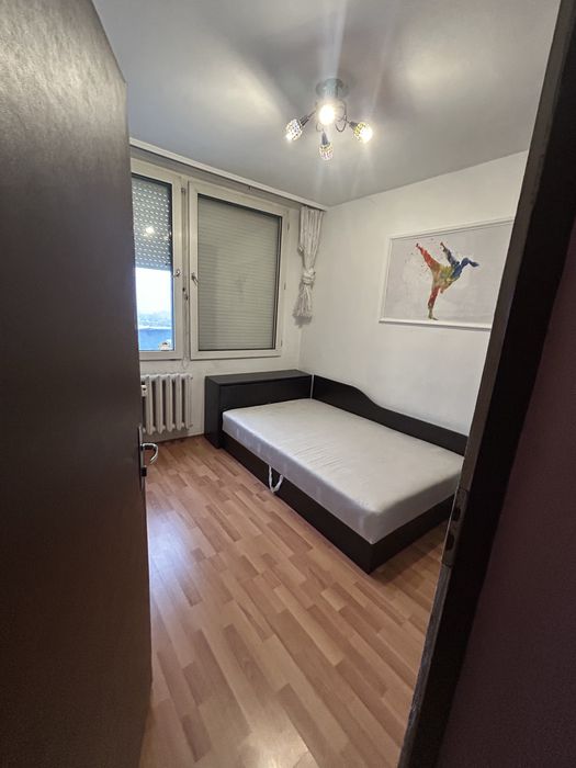 Дава се под наем Тристаен апартамент в Враца, Център - 74 кв.м за 298.86 € - Снимка #15
