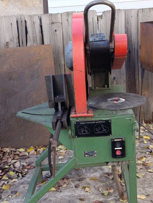 Продам пилу маятниковую