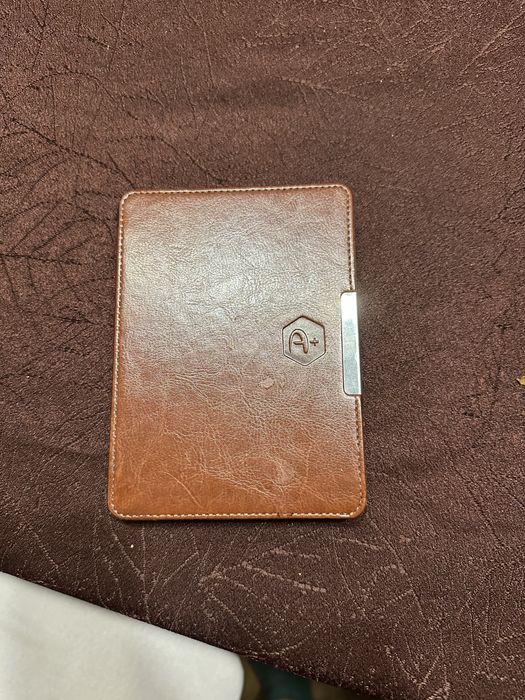 Amazon Kindle 8th Gen wi-fi reader