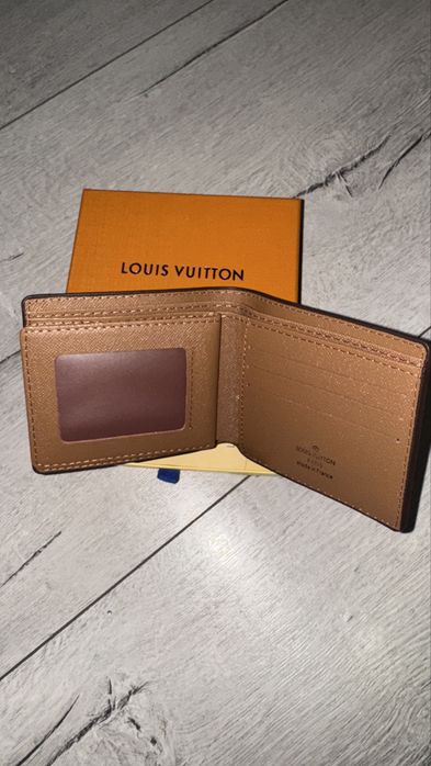 Портфейли louis vuitton