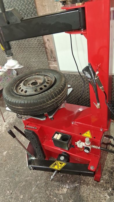 Servicii în sudură aluminiu jante de aliaj.