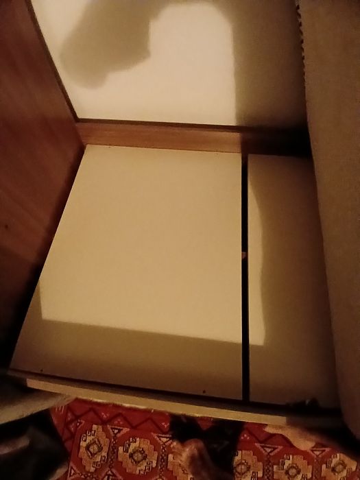 Кравать двух еташка