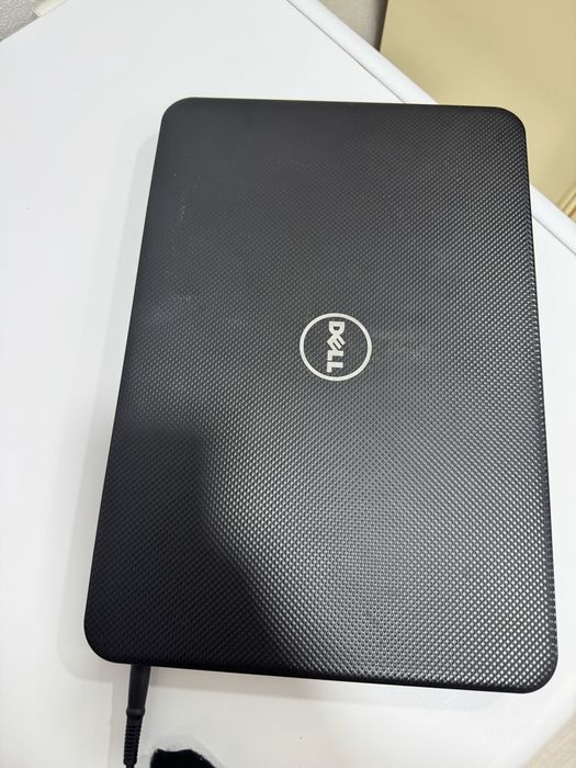 Ноутбук Dell inspirion 3521