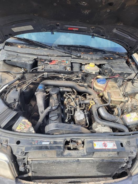 Продавам Ауди А4 Б5 1.9 110 На Части