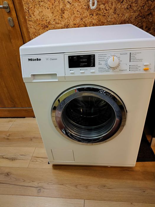 Миялна машина Miele Classik