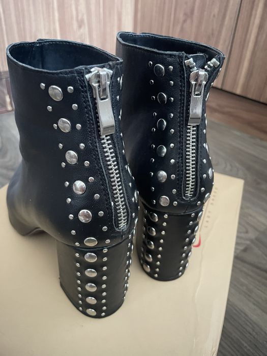 Продам стильную обувь