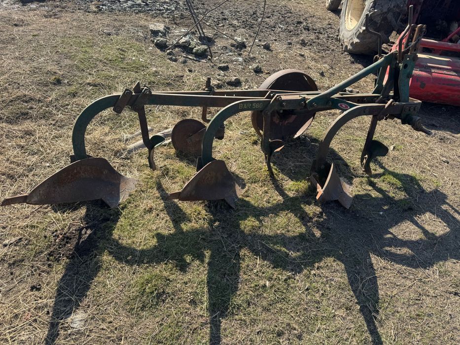 Vand plug 3 trupite  sau schimb cu alte utilaje