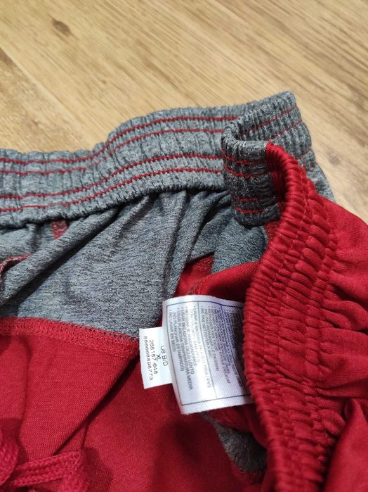 Pantaloni scurti Nike marimea XL