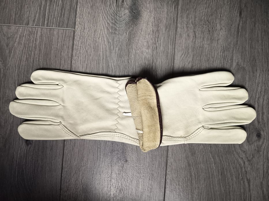 Продавам мъжки кожени работни ръкавици