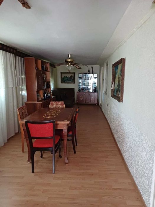 Casa spatioasa, 6 camere, 2 bucatarii + Anexe, Teren 1971mp