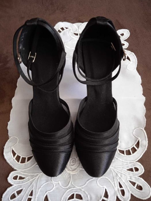 Обувки за латинотанци, черни и сребристи