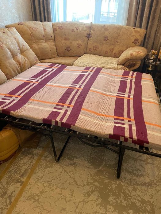 Продам диван от дизайнера Потютьков