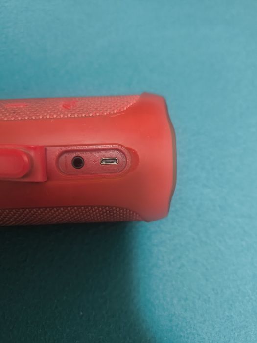 Продам колонки JBL flip 4