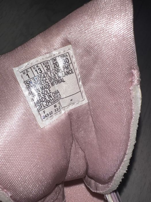 Кроссовки на девочку Skechers