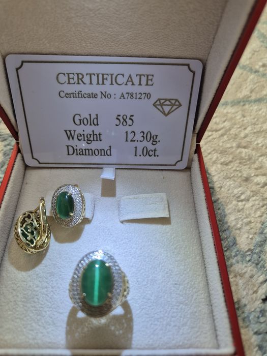 Продам бриллиантовый комплект