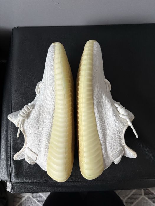 Adidar Yeezy Boost 350 v2