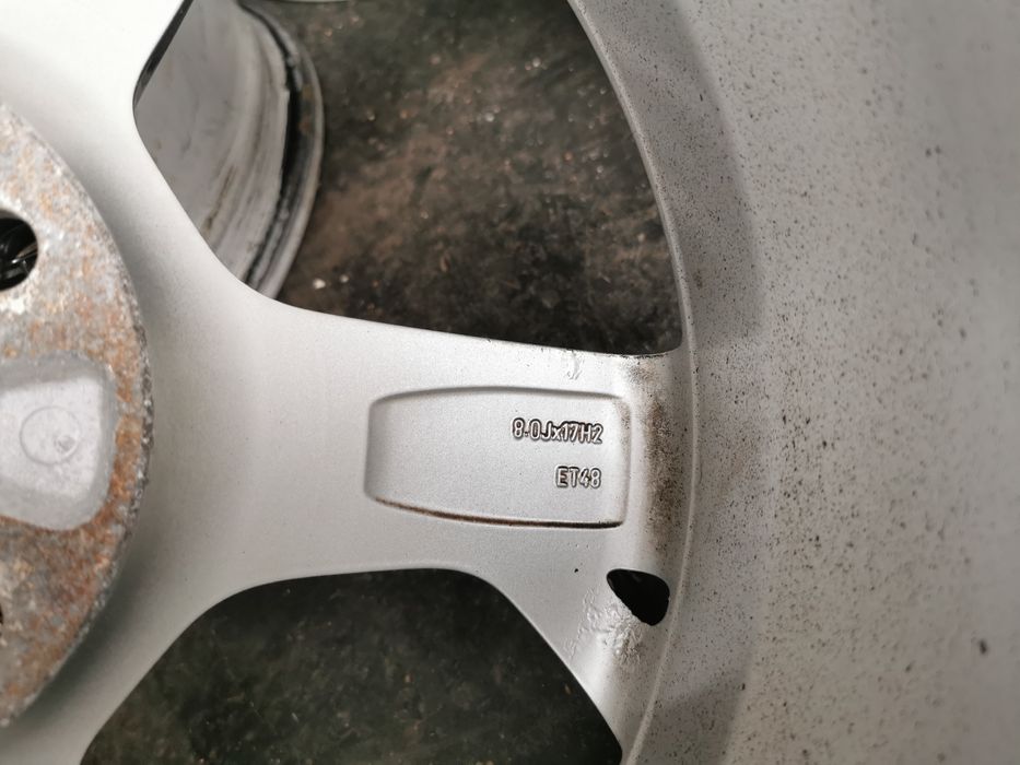 Vând jante Audi R17