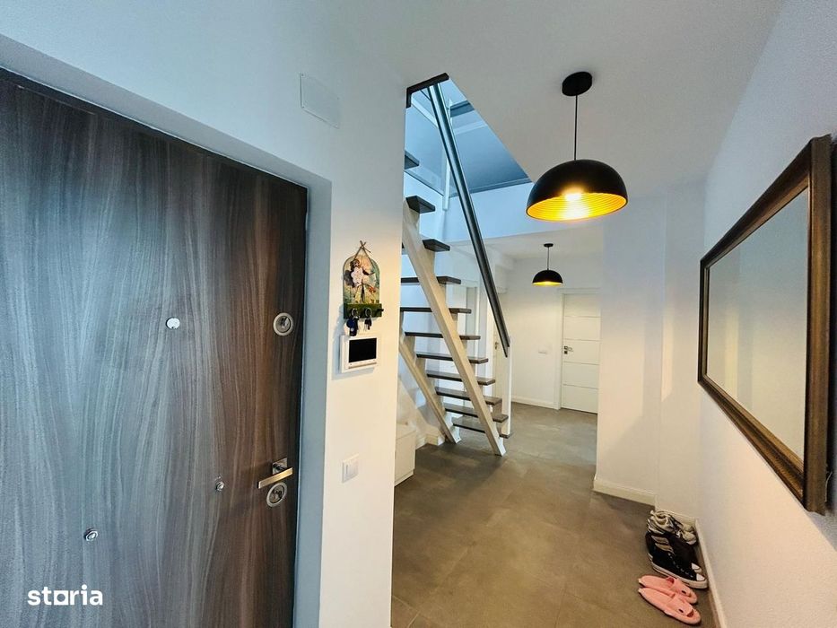 Apartament 3 camere cu POD amenajat - zona Simpa, C. Arhitectilor