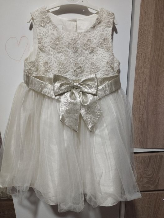 Официална Кукленска рокля цвят екрю 110/116