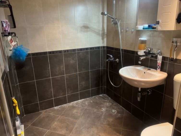 Тристаен апартамент в ж.к. Овча Купел 2! До две метростанции!