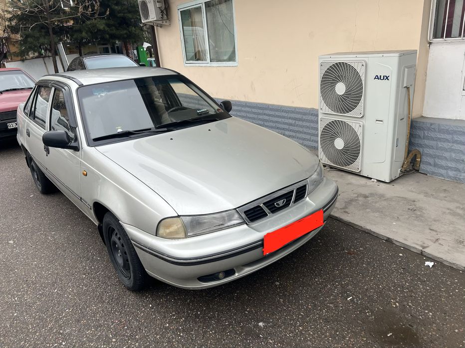 Проется машина Нексия