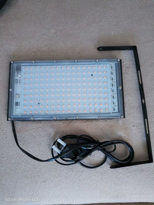 LED осветление за растения