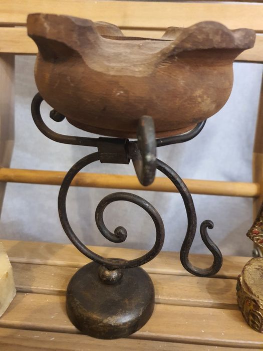 4 Obiecte Decorative Lucrate Manual (Lemn Tec Myanmar, Ceramică)