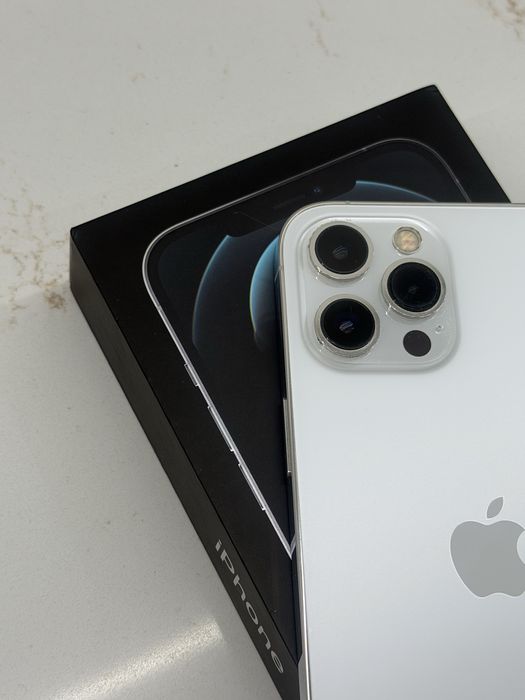 iPhone 12 Pro Max 128GB• Отлично състояние!!!