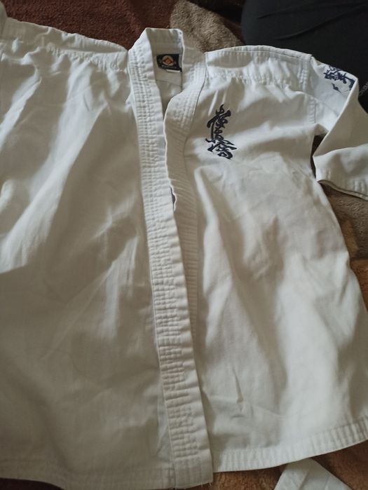 Кимоно  детское продам