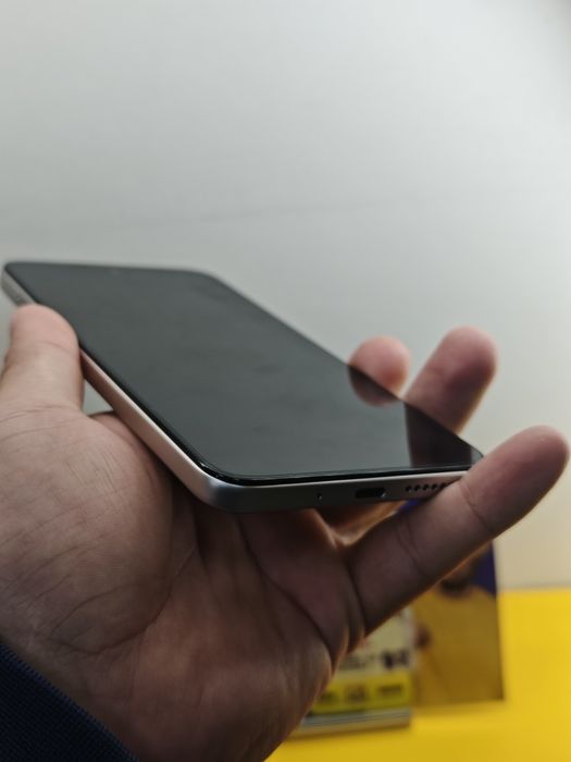 Redmi 15 256 Gb  +8 Ram