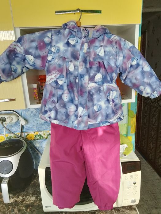 Продам зимний детский костюм.