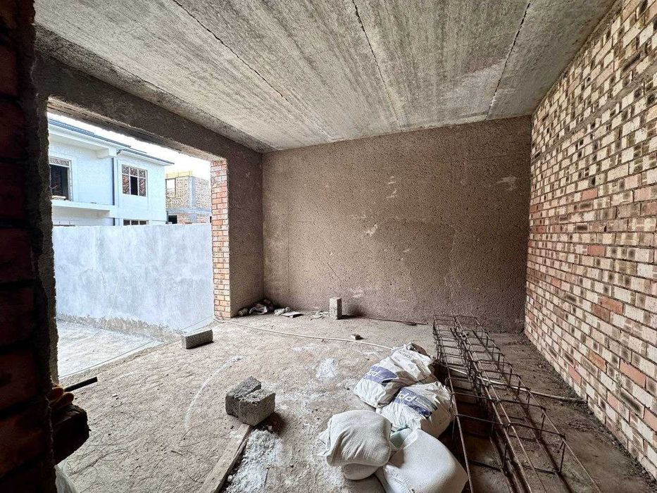 Srochniga Motridda arzon narxda hovlimiz sotuvga chiqyabdi