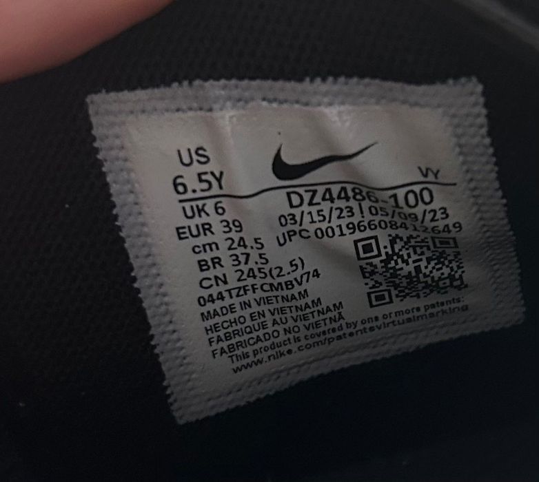 Маратонки Nike, номер 39