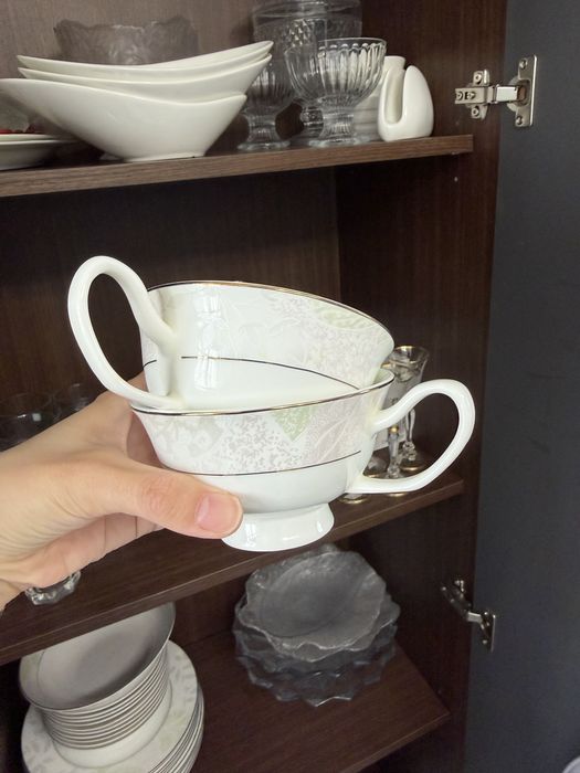 Продам чайно-столовый сервиз