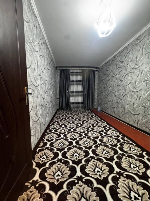 Чирчик 3 м/р 3х сотилади Нархи 40.000$ Бош толов ва паспорт бн Ипотека