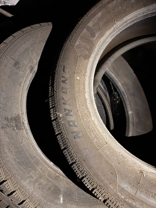 Продам зимние шины
